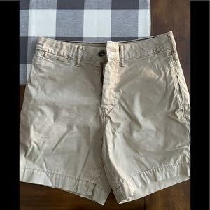 Men’s AE khaki shorts